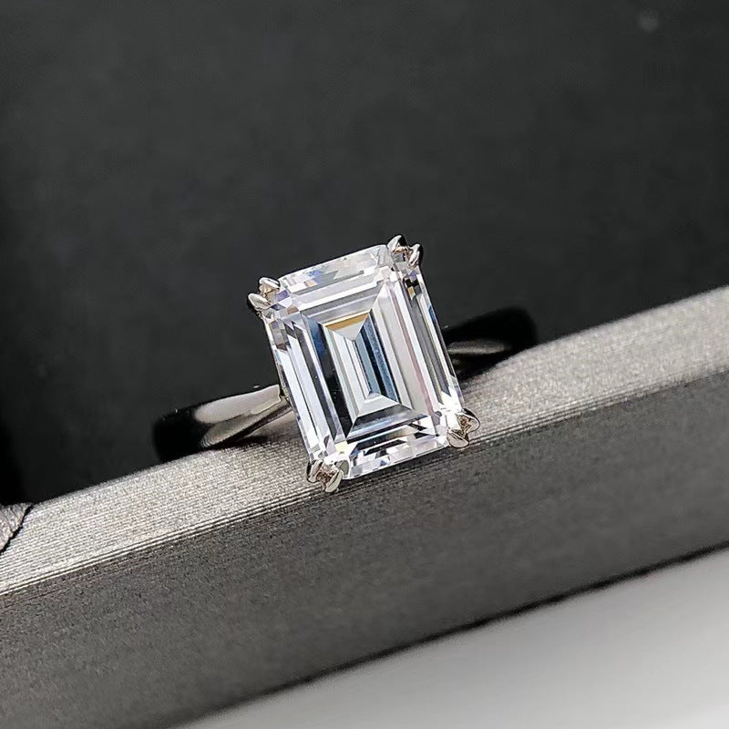 Light Luxury Moissanite Diamond Sterling Silver Ring